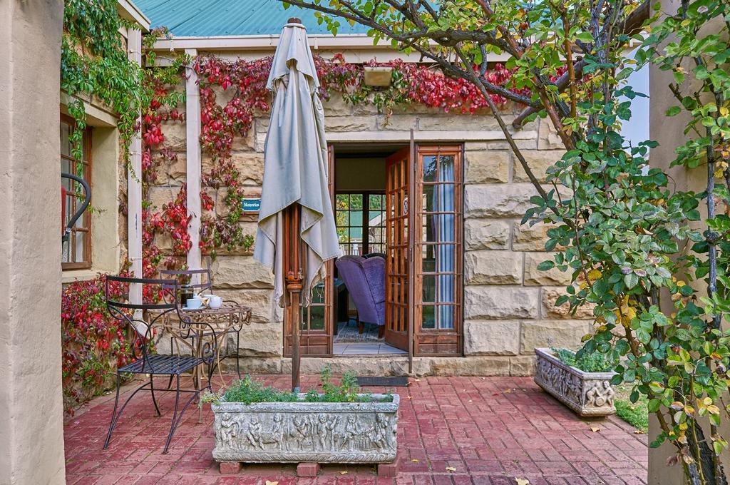 Sir Henry'S Guest House Clarens Exterior foto
